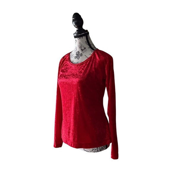 Vintage Red Crushed Velvet Top — 1990s Goth/Grunge, S-M-L - Picture 2 of 3